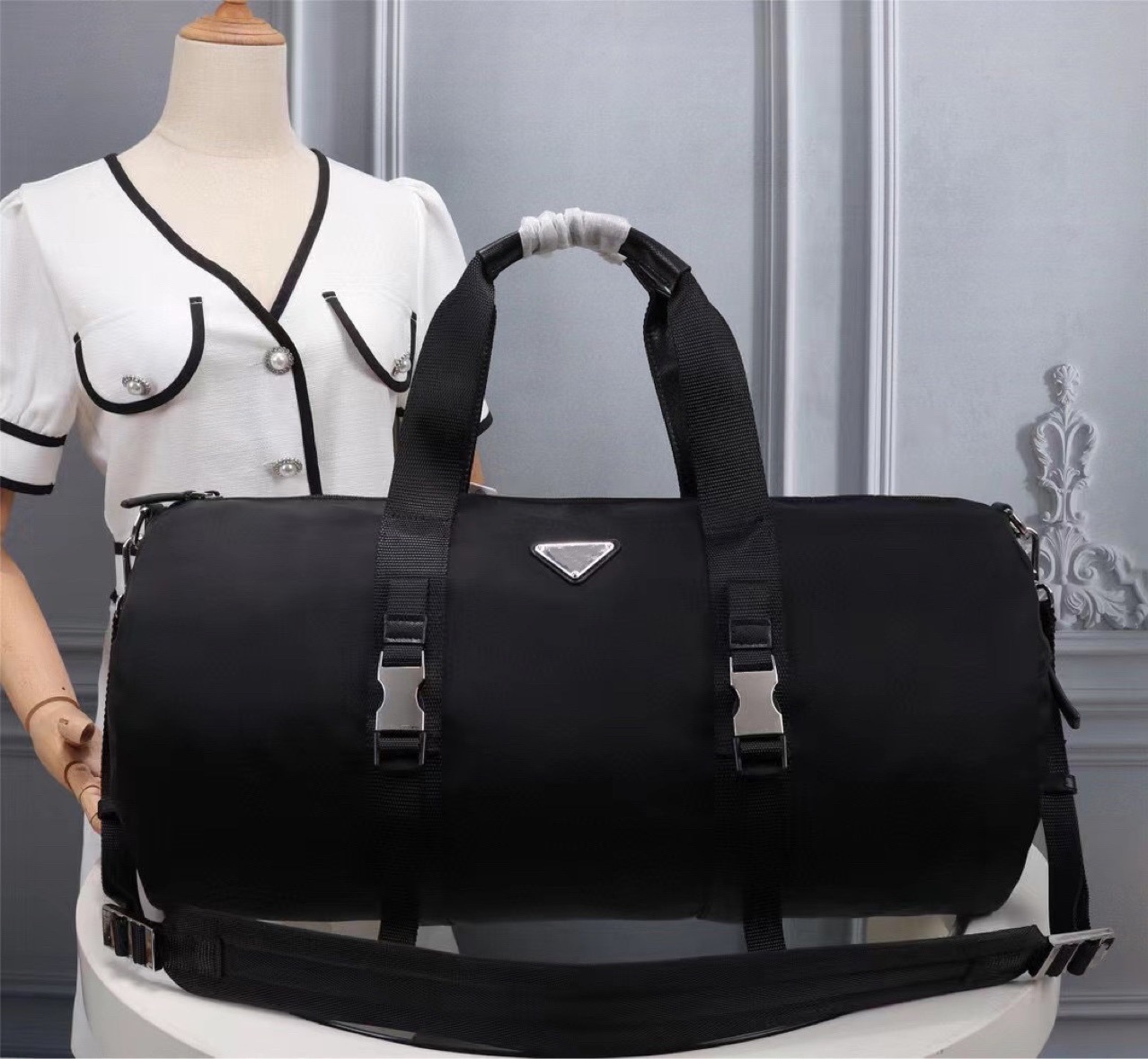 Womens Duffel Bags Men Luggage Black Waterproof Nylon Fabric Shoulder Handbag Zipper Fitness Bag #015 Want The Original Pic Contact Me