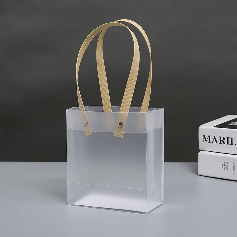 Gift Wrap 10Pcs Transparent PVC Frosted PP Handbag Christmas Packing Candy Bridesmaid Wedding Flower Year Bag
Gift Wrap 10Pcs Transparent PVC Frosted PP Handbag Christmas Packing Candy Bridesmaid Wedding Flower Year Bag