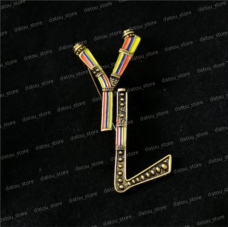Fashion Women Clothes Accessories Designer Brooch Ladies Luxurys Designers Jewelry Gold Big Letter Brooches Womens Pins Breastpin Brosche
Fashion Women Clothes Accessories Designer Brooch Ladies Luxurys Designers Jewelry Gold Big Letter Brooches Womens Pins Breastpin Brosche