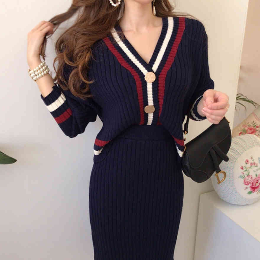Two Piece Set Women Korean Autumn and Winter V-neck Bordered Contrast Color Knitted Sweater + High Waist Bodycon Skirt 210506