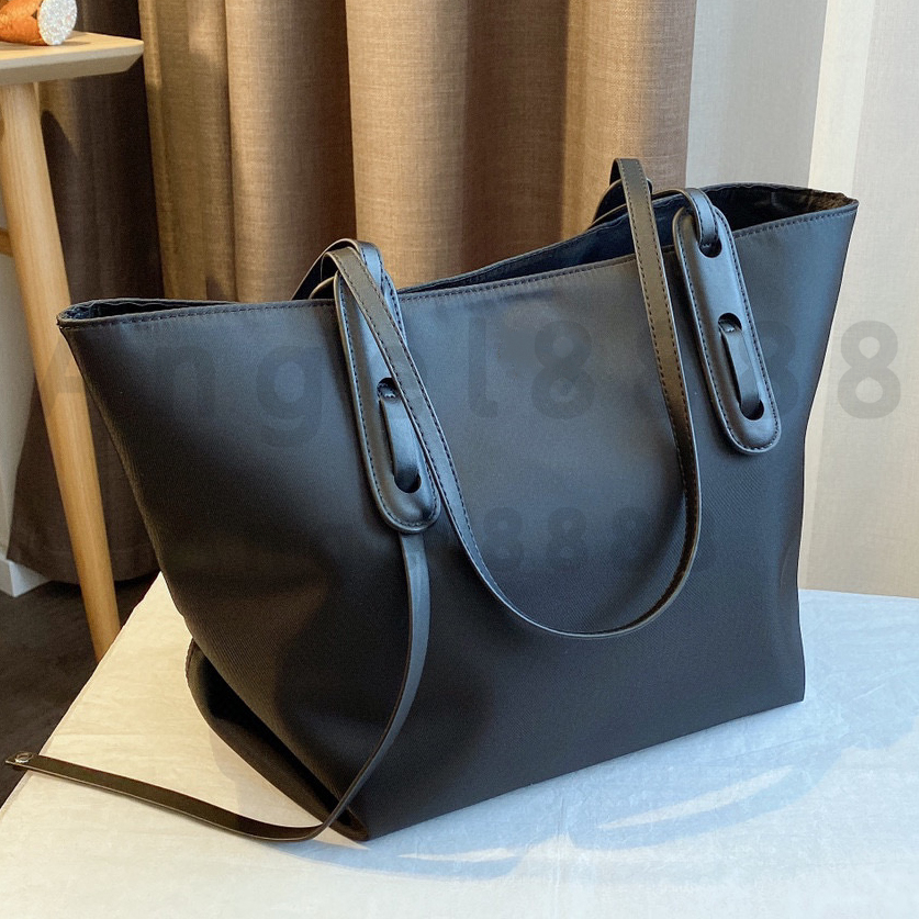 Luxury Designer Brand Fashion Shoulder shopping Two-in-one Bags Handbags High Quality totes Women letter purse phone large capacity bag wallet cross body artwork, No bags
Luxury Designer Brand Fashion Shoulder shopping Two-in-one Bags Handbags High Quality totes Women letter purse phone large capacity bag wallet cross body artwork, No bags