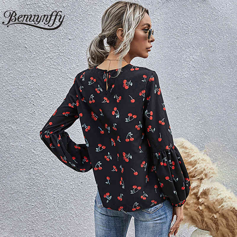 Women Blouse Shirt Autumn Fashion Long Sleeve Woman s Casual Fruit Print Spring O-Neck Top 210510