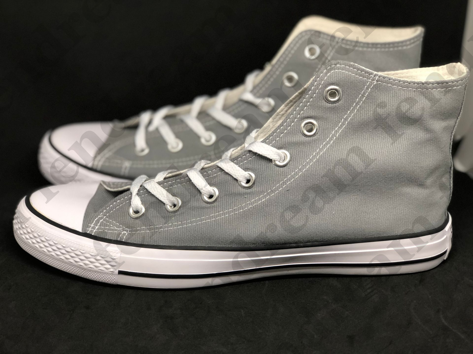 Wholesale - Factory promotional price! Unisex canvas shoes women and men,high/Low Style Classic Comfortable flat casual shoe, Beige low
Wholesale - Factory promotional price! Unisex canvas shoes women and men,high/Low Style Classic Comfortable flat casual shoe, Beige low