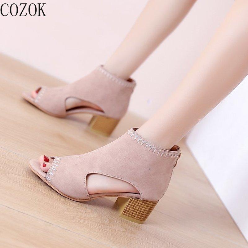 Women's Sandals Solid Color Simple Open-toed Sexy Shoes Comfortable And Versatile, Black
Women's Sandals Solid Color Simple Open-toed Sexy Shoes Comfortable And Versatile, Black