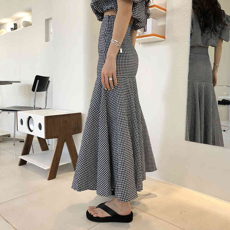 Summer Women fashion Sexy Plaid Puff short sleeve shirt + Bodycon Long mermaid Skirt Sets 2 Pieces Casual Suit Set 210519