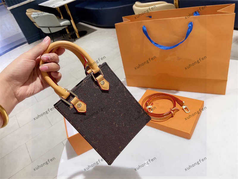 Crossbody Bag PETIT SAC PLAT Pochette Luxurys Designer Women Handbags Purses Clutch Messenger Shoulder Phone Totes Bags, Dust bag
Crossbody Bag PETIT SAC PLAT Pochette Luxurys Designer Women Handbags Purses Clutch Messenger Shoulder Phone Totes Bags, Dust bag