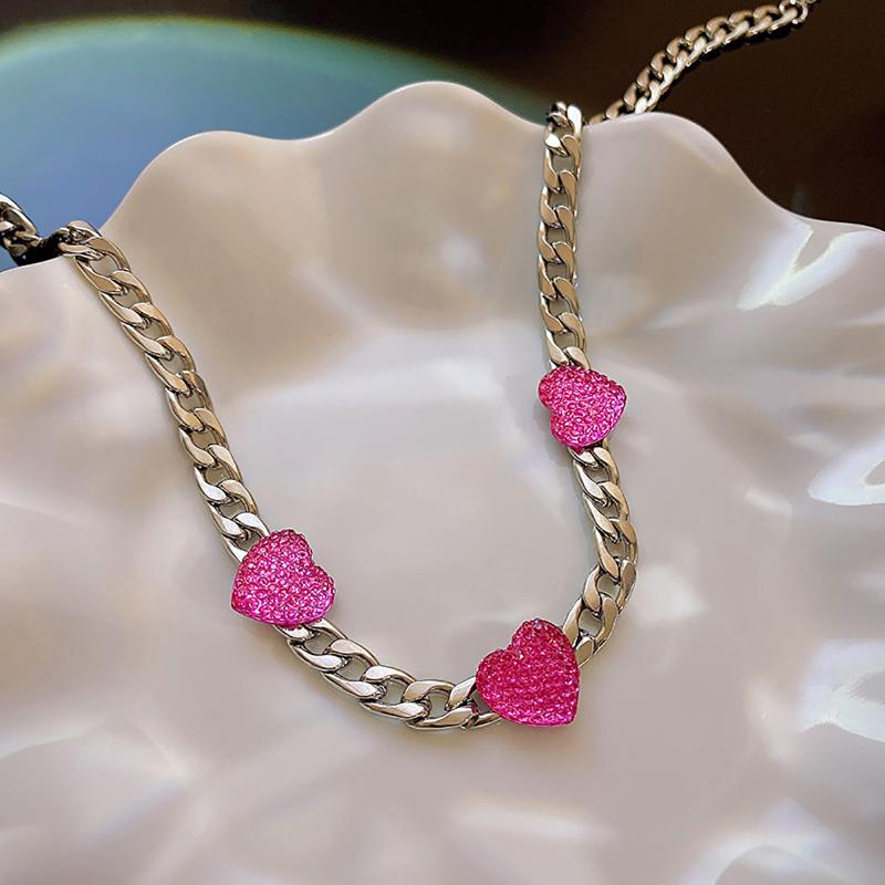 Chains AENSOA 2021 Retro Pink Love Heart Crystal Choker Clavicle Necklace For Women Girl Adjustable Rhinestone Cuban Chain
Chains AENSOA 2021 Retro Pink Love Heart Crystal Choker Clavicle Necklace For Women Girl Adjustable Rhinestone Cuban Chain