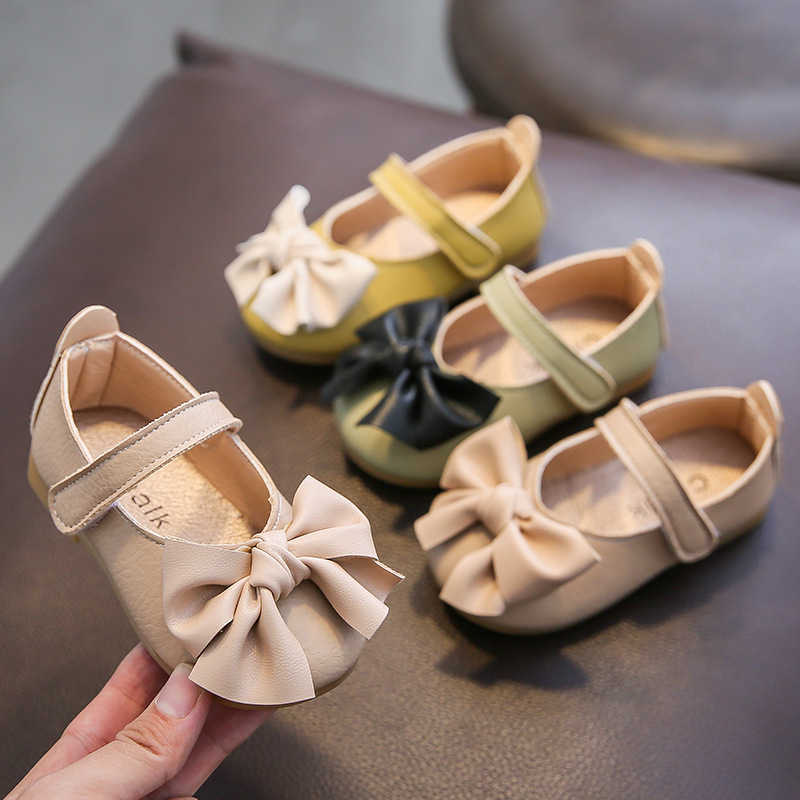 Baby Girls Leather Shoes Bowtie Kids Dress Shoes for Wedding Party Sweet Princess Children's Leather Flats Soft 15-30 Spring New X0703, Beige
Baby Girls Leather Shoes Bowtie Kids Dress Shoes for Wedding Party Sweet Princess Children's Leather Flats Soft 15-30 Spring New X0703, Beige