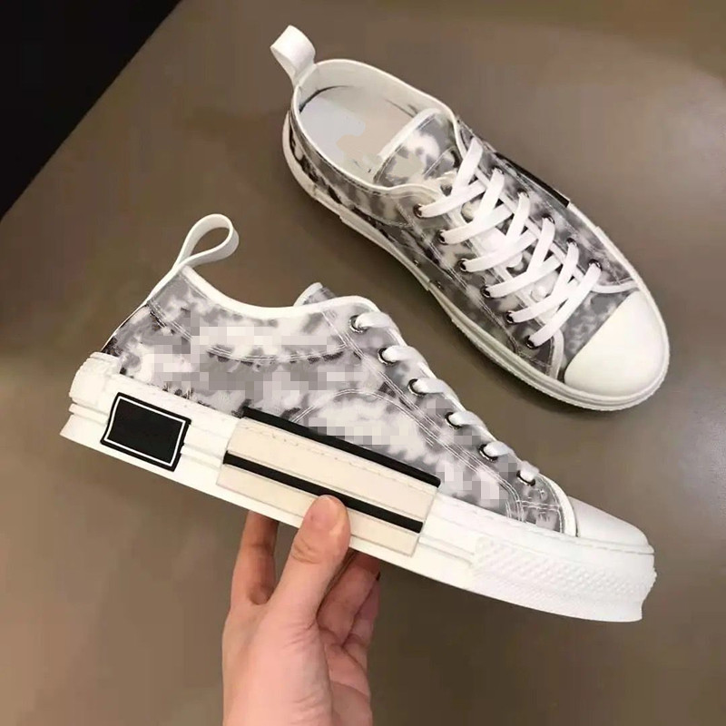 High-top shoes with stylish design of classic printed subwood men's and women's basketball skateboard sizes 35-45 km0004
High-top shoes with stylish design of classic printed subwood men's and women's basketball skateboard sizes 35-45 km0004