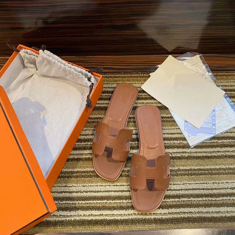 Slippers Flat Bottomed h Round Sandals for Women Simple Casual Beach One Word Open Toe Sandals Versatile Size 34-46 Slippers1YZ1HG29, Black
Slippers Flat Bottomed h Round Sandals for Women Simple Casual Beach One Word Open Toe Sandals Versatile Size 34-46 Slippers1YZ1HG29, Black