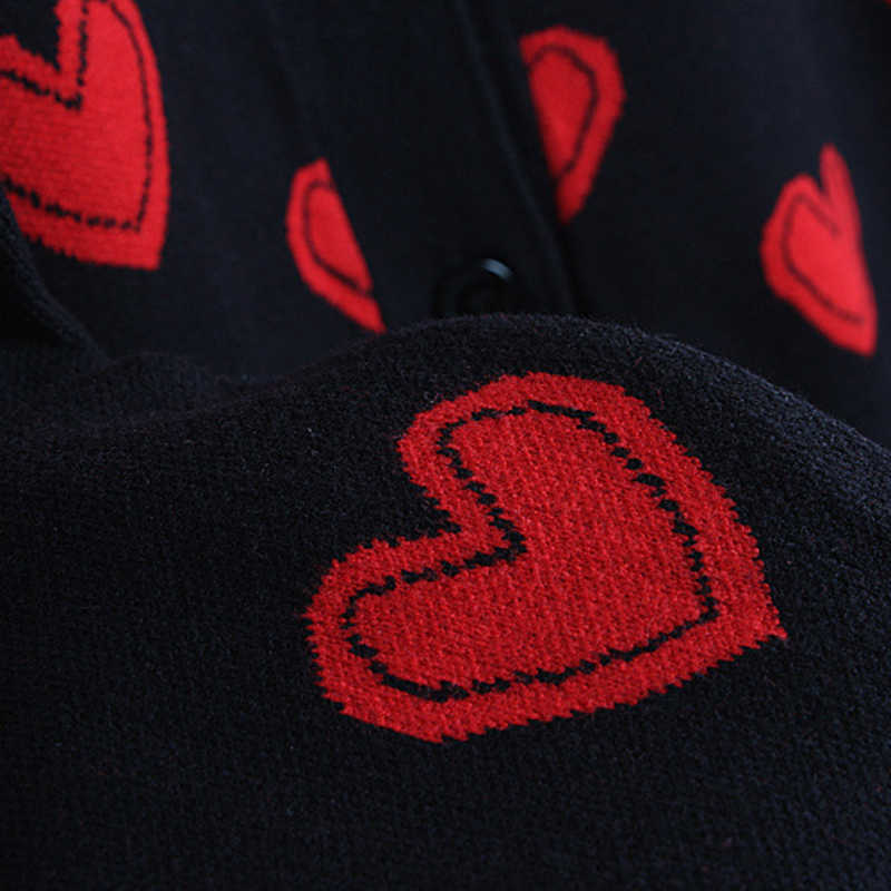 Love Heart Pattern Warm Sweater Jackets Spring Autumn Women Elegant Knitting Vintage V Neck Loose Thick Cardigan Coat C-110 210917