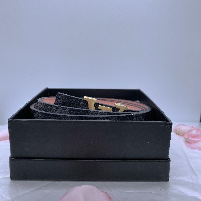 2021 Fashion Big buckle genuine leather belt no box designer men women high quality mens belts classic style
2021 Fashion Big buckle genuine leather belt no box designer men women high quality mens belts classic style