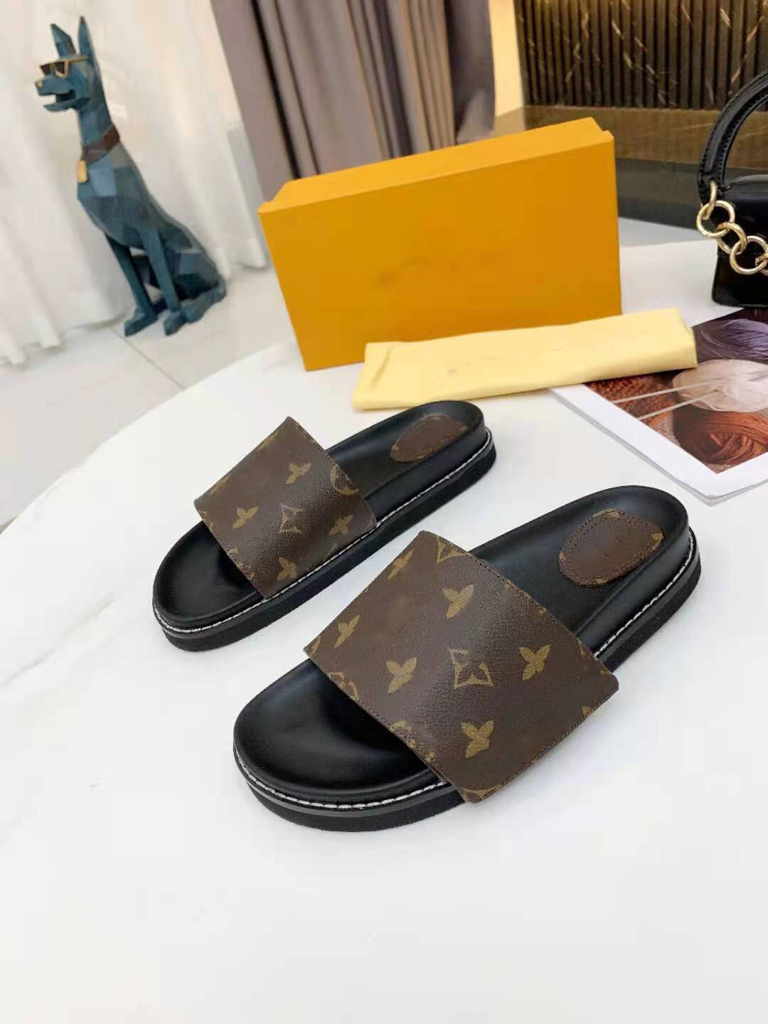 Men Pool Pillow Slipper Nylon Letter Printed Comfort Mule Designer Women Leather Sunset Flat Slide Sandal, 12#
Men Pool Pillow Slipper Nylon Letter Printed Comfort Mule Designer Women Leather Sunset Flat Slide Sandal, 12#