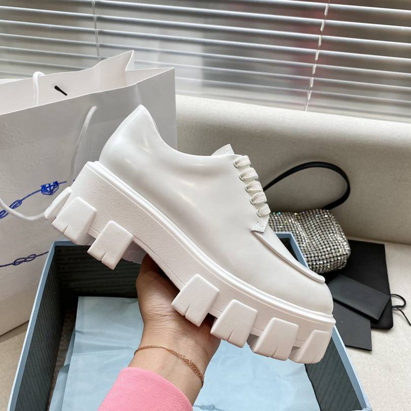 2021 luxurys designers shoe high Quality Casual Shoes spring and fall Fashion Confortable top Obliques Womens Outdoor Platform with box, Black
2021 luxurys designers shoe high Quality Casual Shoes spring and fall Fashion Confortable top Obliques Womens Outdoor Platform with box, Black