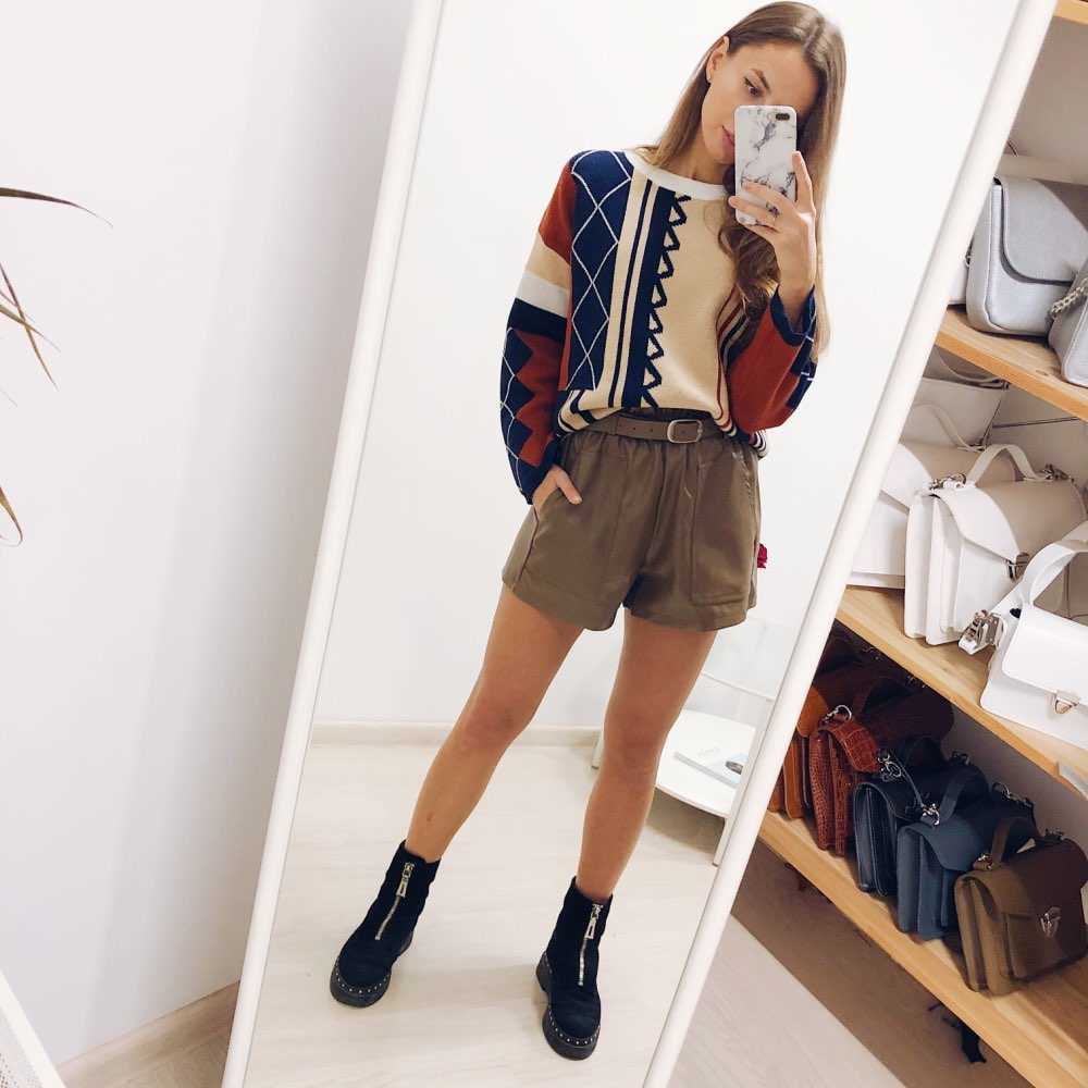 High Waist PU Leather Shorts Women Cool Punk Sashes Wide leg Shorts Spring Autumn Casual Loose Elastic Waist Leather Shorts 210611