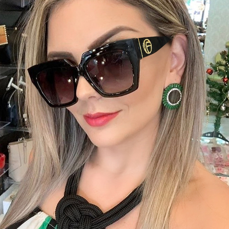 Fashion new ins popular luxury designer classic oversized square sunglasses for women ladies female 4 colors