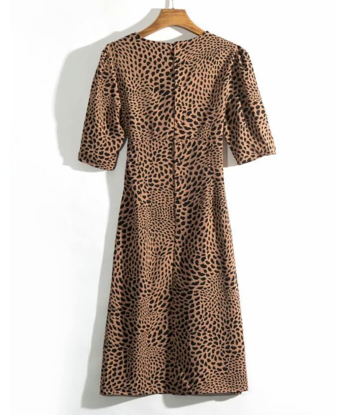 Vitage Leopard Print Women Dress French Style Ladies Short Puff Sleeve Ruched Slim Waist A-line Midi Long Tea 210429