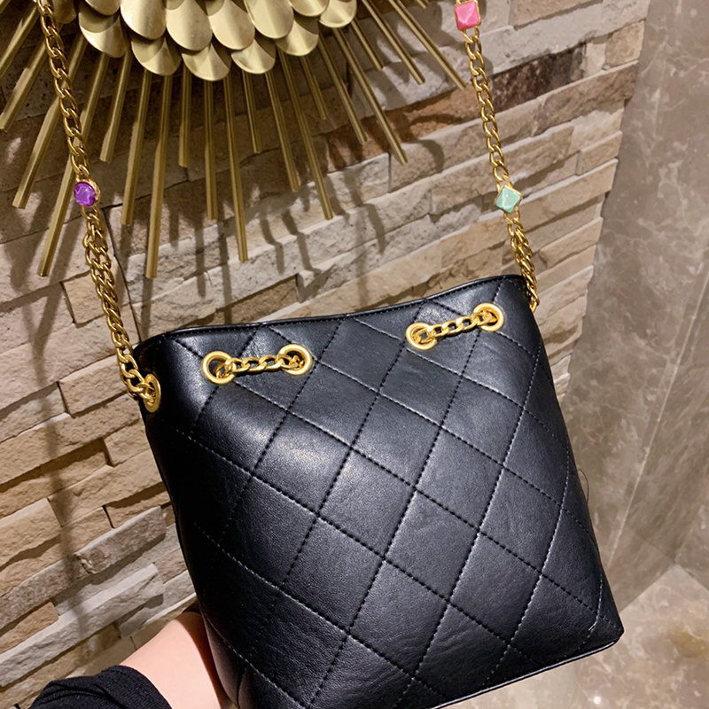 5A+ Drawstring Women's handbag wallet shoulder Bags high quality mini bucket bag classic leather letter embroidery multicolor
5A+ Drawstring Women's handbag wallet shoulder Bags high quality mini bucket bag classic leather letter embroidery multicolor