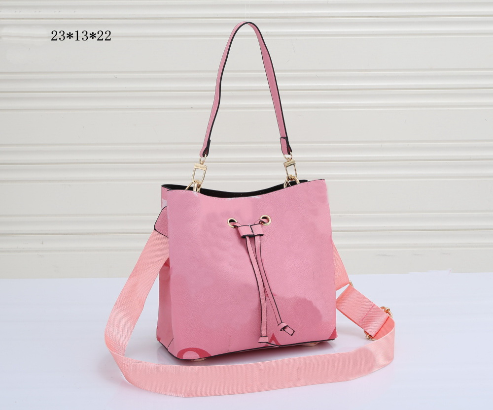 Sale Fashion Bags women BLUE shoulder bag leather old flower bucket bagA famous Drawstring handbags Cross Body purse handbag, 23x13x22cm
Sale Fashion Bags women BLUE shoulder bag leather old flower bucket bagA famous Drawstring handbags Cross Body purse handbag, 23x13x22cm