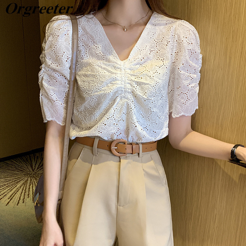 Temperament Flower Embroidery Hollow out White Lace Shirt Women's Summer Short-sleeved Ruched V-neck Fashion Blouse 210525
Temperament Flower Embroidery Hollow out White Lace Shirt Women's Summer Short-sleeved Ruched V-neck Fashion Blouse 210525