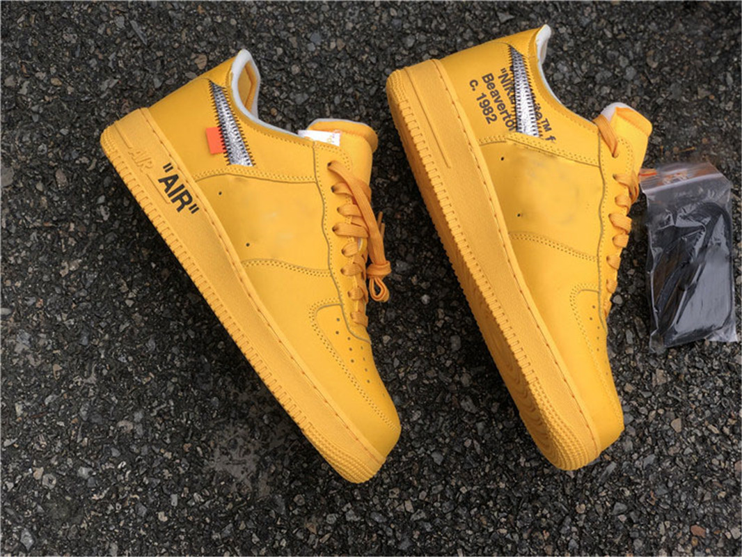 Authentic 1 University Gold Forces Men Outdoor Shoes off Metallic Silver White UNC Military Blue Cactus Jack DD1876-700 Sports
Authentic 1 University Gold Forces Men Outdoor Shoes off Metallic Silver White UNC Military Blue Cactus Jack DD1876-700 Sports
