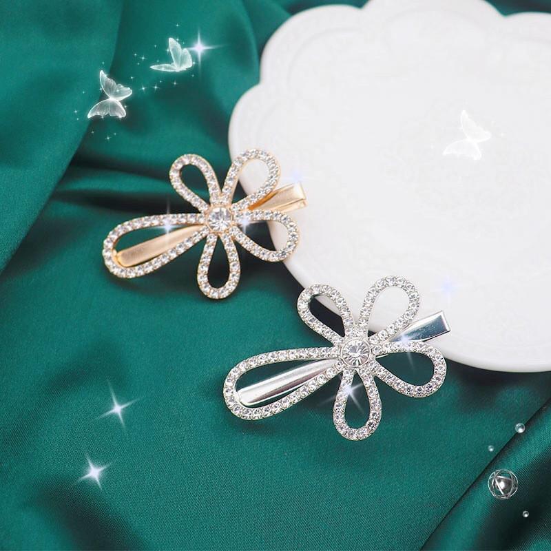 Fashion Hair Clips Baby Girls Cute Crystal Flower Barrettes Ladies Headwear CZ Bobby Pins Hairpin Accessories For Women Elegant &, Golden;silver
Fashion Hair Clips Baby Girls Cute Crystal Flower Barrettes Ladies Headwear CZ Bobby Pins Hairpin Accessories For Women Elegant &, Golden;silver