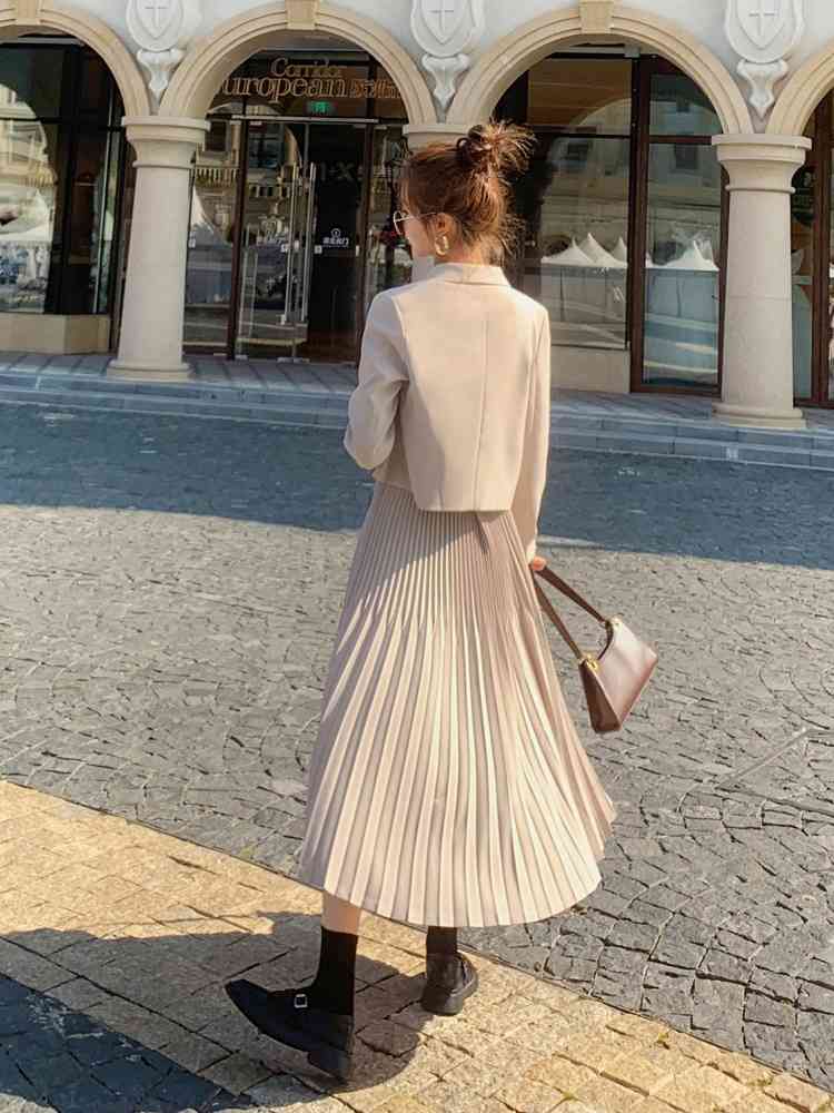 Autumn Women's 2 Piece Sets Elegant Fashion Office Long Sleeve double-breasted Short Coat Outwear+Pleated Long Skirts Suit 210518