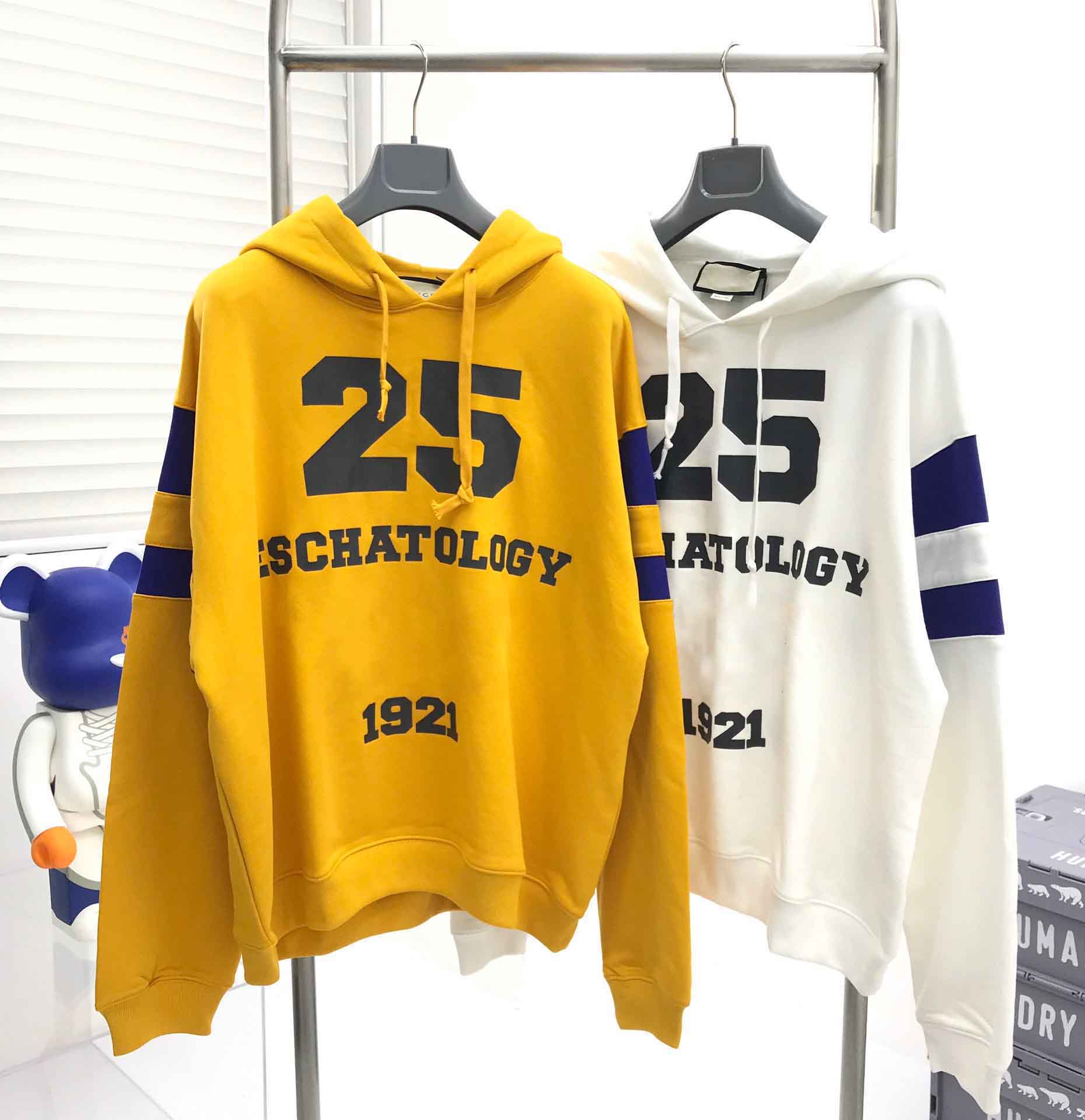 Early spring 2021 color block letter logo Short Sleeve Tee double strand fine cotton fabric black and white ui Sweatshirts t1
Early spring 2021 color block letter logo Short Sleeve Tee double strand fine cotton fabric black and white ui Sweatshirts t1
