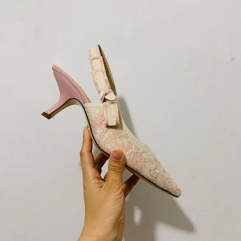 2021 NEWEST COLOR Letter Bow Knot High Heel Shoes Women Runway Pointed Toe Low Heel Shoes Woman Gladiaor Sandals Lady Brand Design230j, 40
2021 NEWEST COLOR Letter Bow Knot High Heel Shoes Women Runway Pointed Toe Low Heel Shoes Woman Gladiaor Sandals Lady Brand Design230j, 40