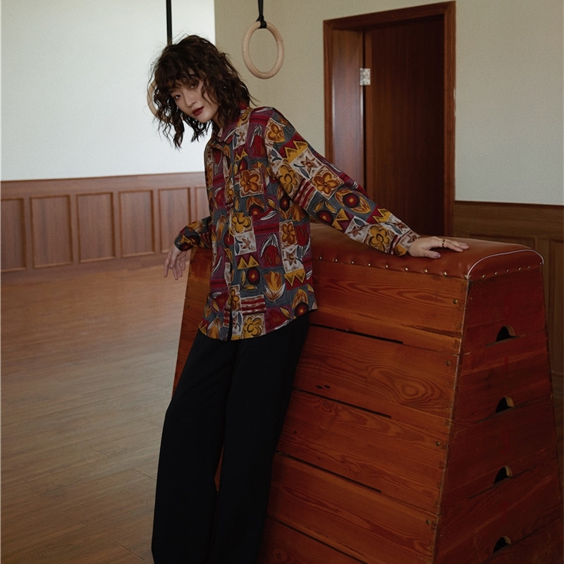 Fall Women Vintage Long Sleeve Shirt Tops And Blouse Button Up Collar Floral Print Ladies Top 210427