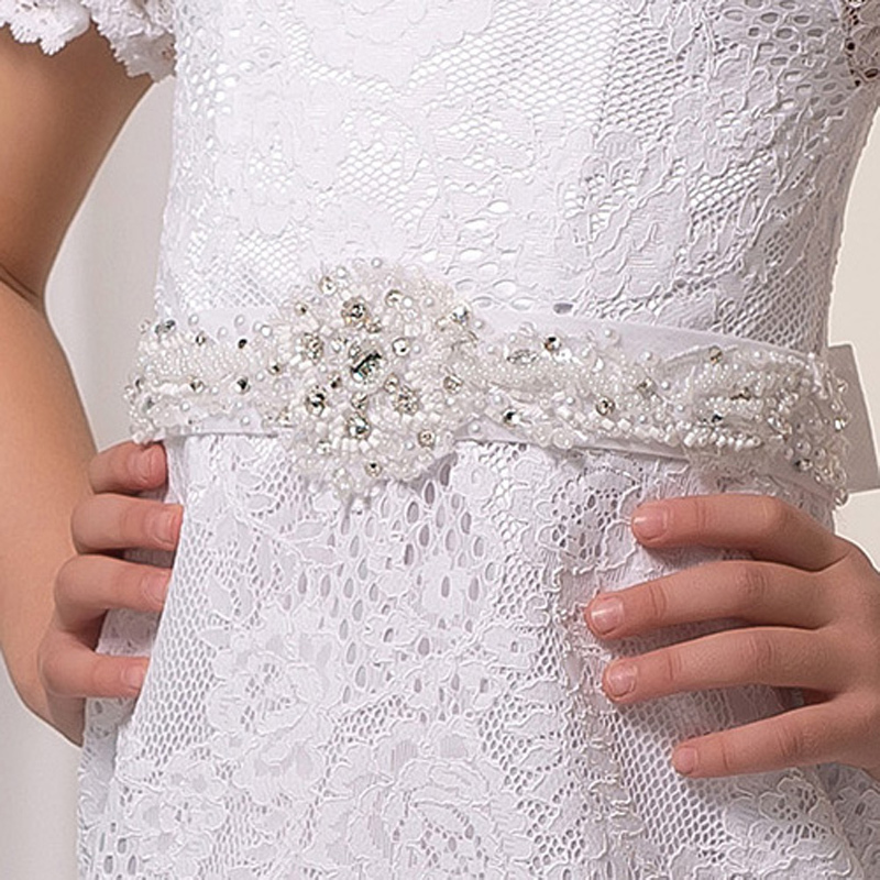 2020 White Rustic Lace vestidos de primera comunion leondo A Line Short Sleeve Floor Length Flower Girl Dress with Bow Sash