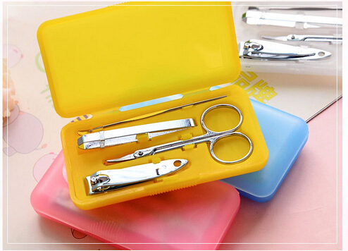 200sets/lot Portable 4-in-1 Carbon Steel Nail Manicure Set Personal Beauty Set Mini Nail Tool Kit Free shipping