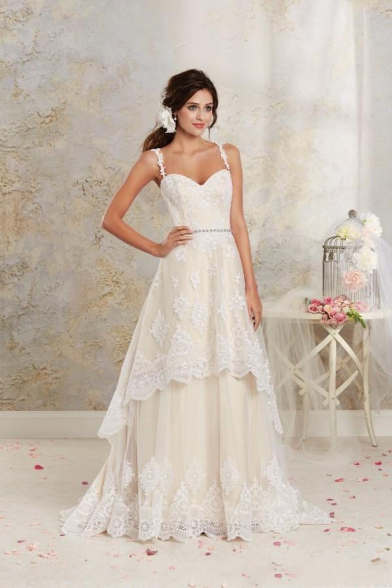 2020 New Detachable Skirt A Line Vintage Bridal Gowns Spaghetti Straps Crystal Beaded Sash High Low Short Lace Wedding Dresses 033