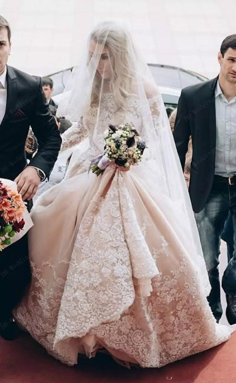 Off The Shoulder Long Sleeve Wedding Dresses With Jacket Lace Applique Sweep Train Country Bridal Gown Luxury Plus Size Wedding Dress