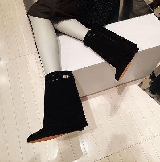2018 Shark Lock Folder Mid Calf Women Wedge Boots height increasing High heels Shoes High Quality Martin Layer Boots women, White
2018 Shark Lock Folder Mid Calf Women Wedge Boots height increasing High heels Shoes High Quality Martin Layer Boots women, White