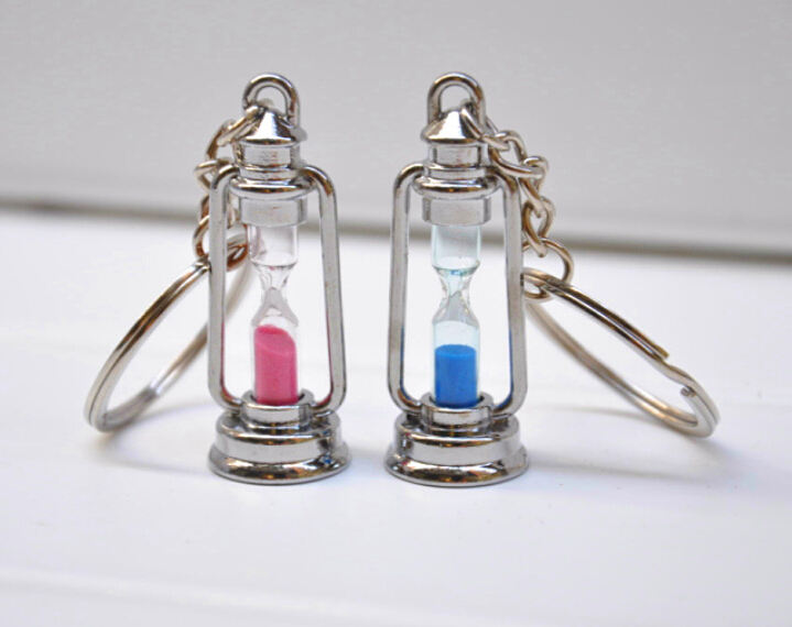 10 Pair Vintage Silvers Aladdin Hourglass Couple Charms Keychain Key Ring For Keys Car DIY Bag Key Chain Gift Handcraft Accessories S150
10 Pair Vintage Silvers Aladdin Hourglass Couple Charms Keychain Key Ring For Keys Car DIY Bag Key Chain Gift Handcraft Accessories S150