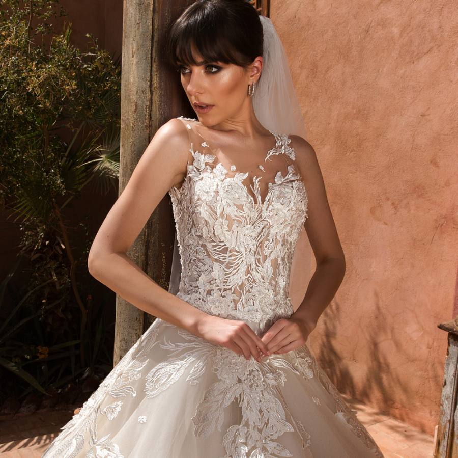 Appliqued Lace Dresses A E Sheer Bateau Neck Bridal Gowns Chapel Tulle Vestido De Novia Plus Size Wedding Dress