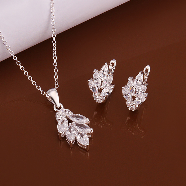 High grade 925 sterling silver Zircon piece leaves jewelry sets DFMSS619 brand new Factory direct sale wedding 925 silver necklace earring
High grade 925 sterling silver Zircon piece leaves jewelry sets DFMSS619 brand new Factory direct sale wedding 925 silver necklace earring