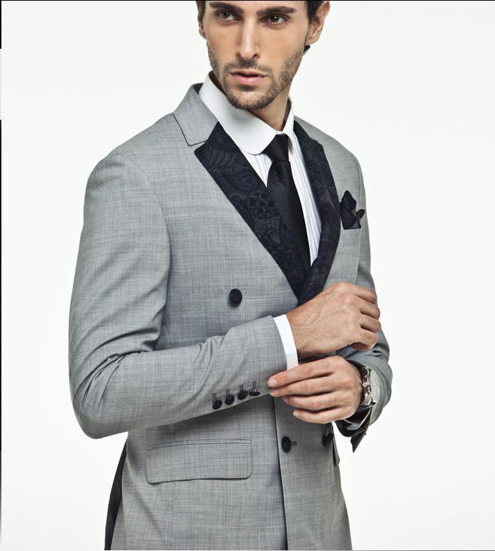 3 pieces Side Vent Light Grey Suit Groom Tuxedos Slim Fit Double breasted Groomsmen Men Wedding Holiday Wear Custom Made(Jacket+Pants+Tie)
