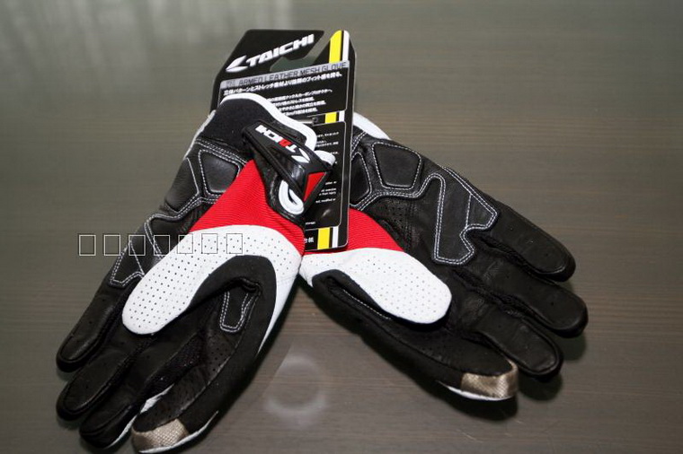 latest Motorcycle Racing gloves RS TAICHI RST410 South Korea imported leather Punch carbon fiber motorbike gloves 4 colors452