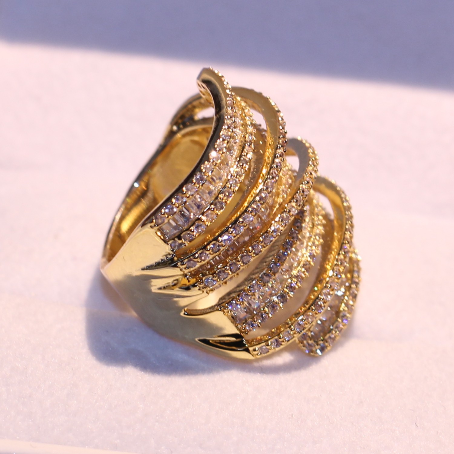Victoria Sparkling Luxury Jewelry 925 Sterling Silver &Yellow Gold Filled Princess Cut White Topaz CZ Diamond Party Women Wedding Band Ring