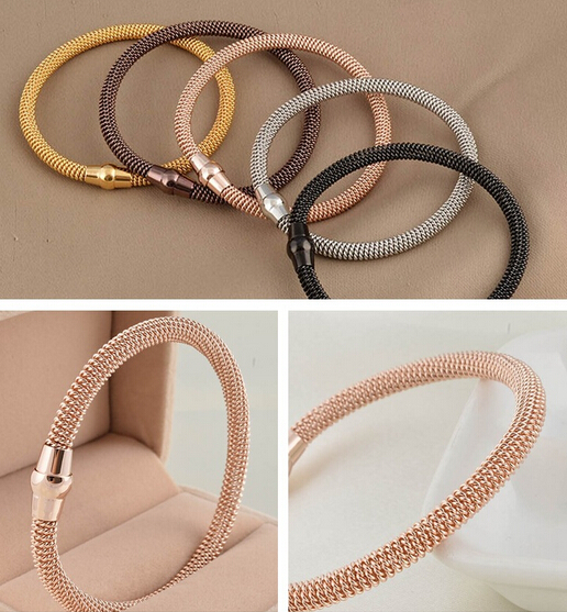 Top Quality Never Fade Five Tone Stainless steel spring line Chain Bracelets With magnet clasp Bangle
Top Quality Never Fade Five Tone Stainless steel spring line Chain Bracelets With magnet clasp Bangle