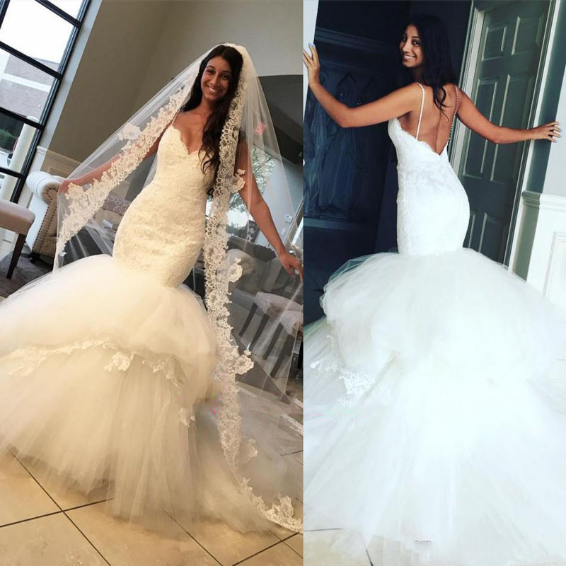 Sexy Beach Spaghetti Straps Mermaid Lace Wedding Dresses with Sweetheart 2018 Backless Tiers Skirt Long Train Garden Trumpet Bridal Gowns, Gold
Sexy Beach Spaghetti Straps Mermaid Lace Wedding Dresses with Sweetheart 2018 Backless Tiers Skirt Long Train Garden Trumpet Bridal Gowns, Gold