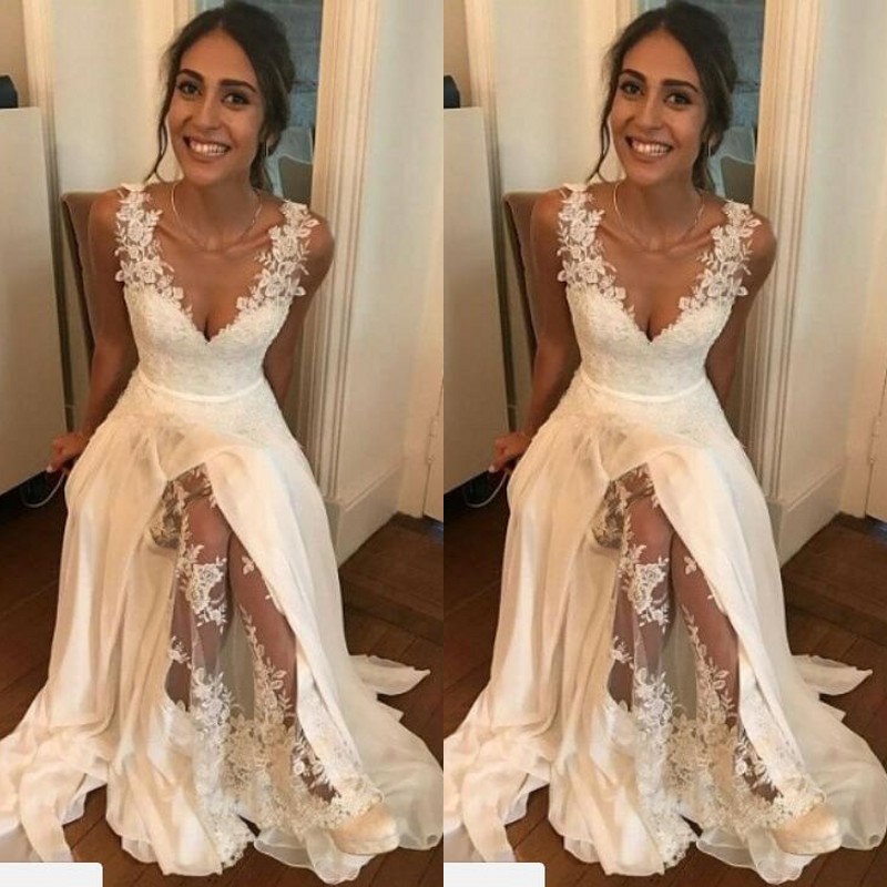 Romantic 2017 Boho Beach Country Wedding Dresses With Lace And Chiffon V Neck Side Split Long Bridal Gowns Plus Size Custom Made EN11223, Black
Romantic 2017 Boho Beach Country Wedding Dresses With Lace And Chiffon V Neck Side Split Long Bridal Gowns Plus Size Custom Made EN11223, Black