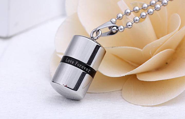 high quality Hot sale openable Stainless Steel Memorial Cremation Ashes Urn Pill love forever Pendant capsule Necklace Keepsake Jewelry urn
high quality Hot sale openable Stainless Steel Memorial Cremation Ashes Urn Pill love forever Pendant capsule Necklace Keepsake Jewelry urn