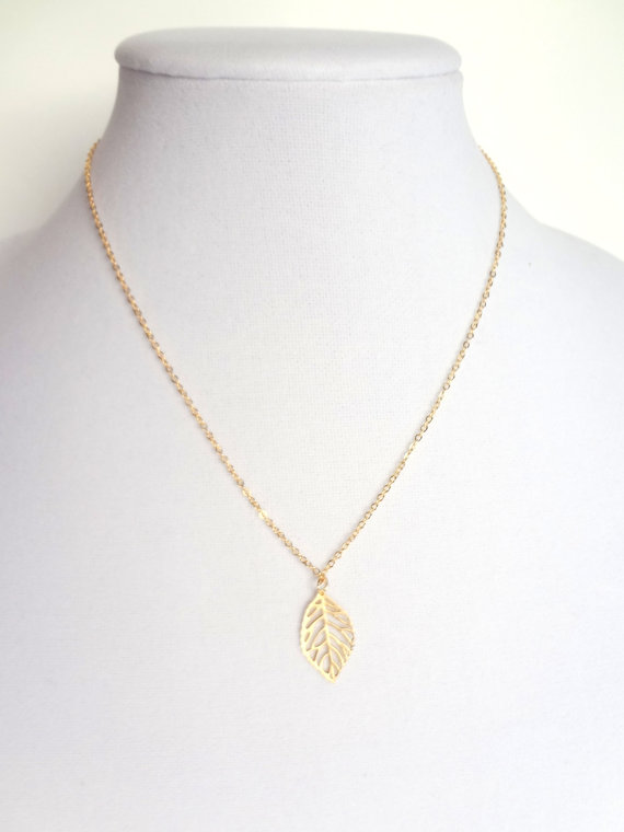 10PCS Dainty Nature Leaf Necklaces Plant Tree Hollow Fallen Leaves Necklace Simple Cute Leaf Necklaces for Ladies Women