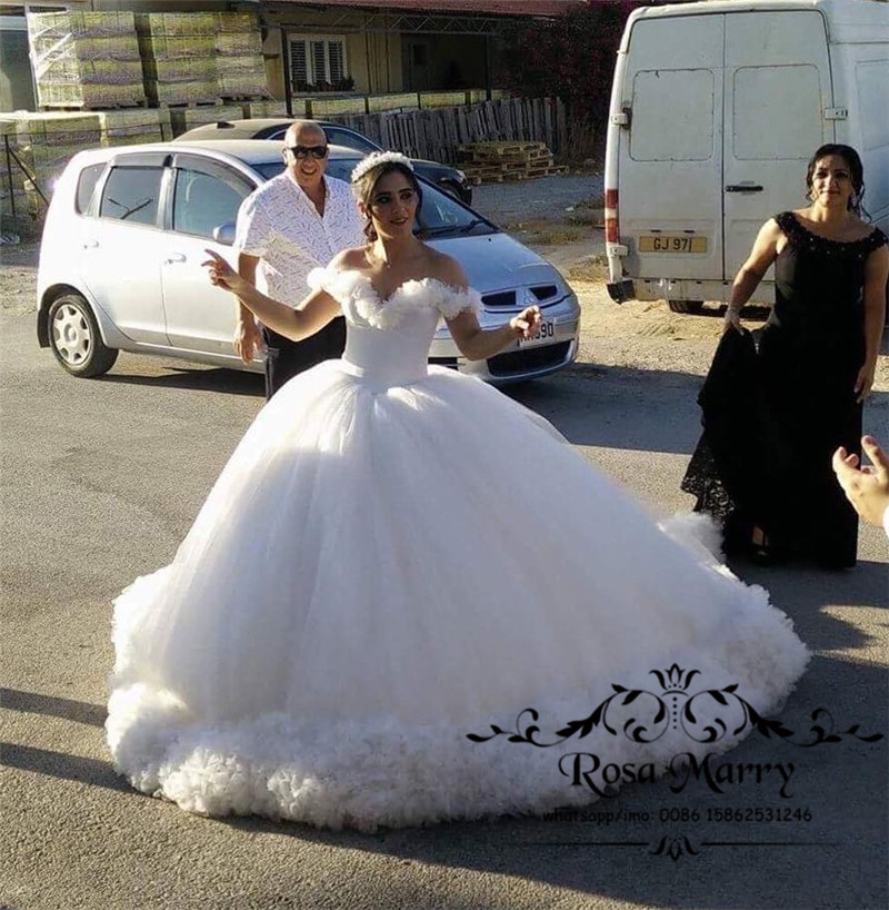 Princess 3D Floral Ball Gown Wedding Dresses 2020 Off Shoulder Nigeria African Arabic Puffy Tulle Country Victorian Dubai Bridal Gowns
