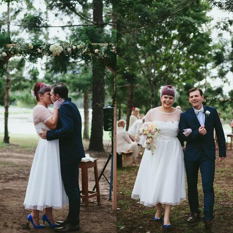 2017 Vintage Plus Size Tea Length Wedding Dresses Cheap Country Boho Short Sleeve Dot Tulle Bridal Gowns Custom Made China EN11172, Ivory
2017 Vintage Plus Size Tea Length Wedding Dresses Cheap Country Boho Short Sleeve Dot Tulle Bridal Gowns Custom Made China EN11172, Ivory