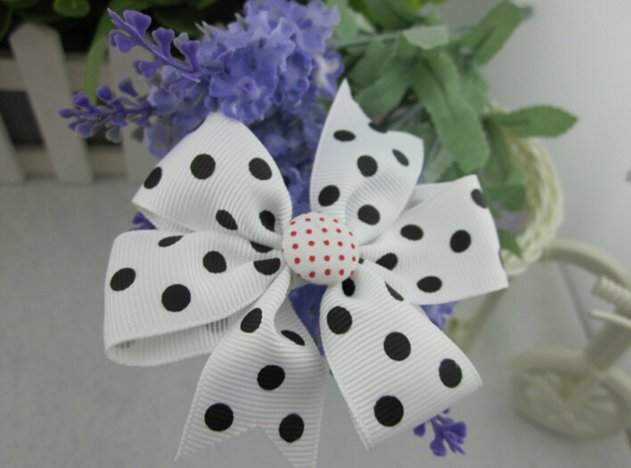 20pcs/polka dot ribbon bows WITHOUT CLIP with button Baby Boutique hair bows Hairclips Girls' hair accessories hair pins