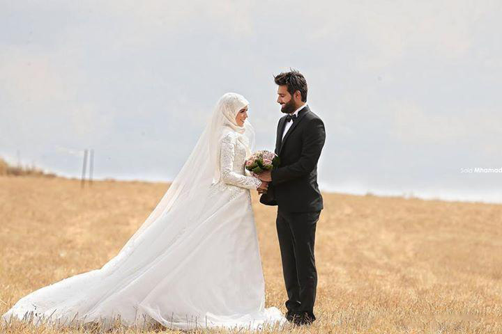 2017 full lace Elegant Muslim Wedding Dresses Lace Appliqued High Neck Long Sleeves Wedding Dress A-Line Sweep Train White Bridal Gown